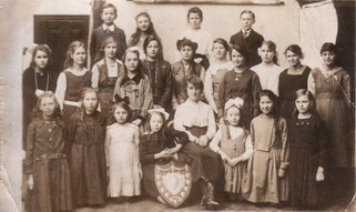 WRIGHT STREET SCHOOL ABOUT 1915, COPYRIGHT C PERRETT